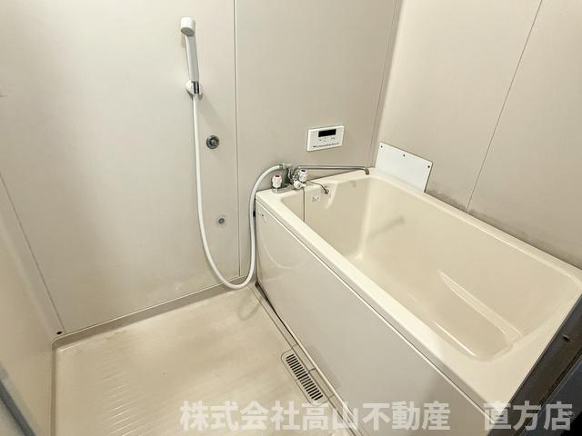 直方市新町３丁目のアパートの浴室
