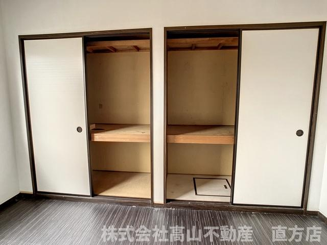 直方市新町３丁目のアパートの収納