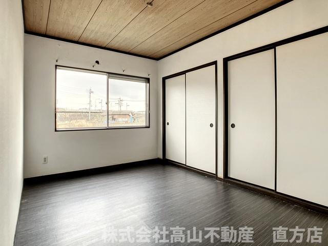 直方市新町３丁目のアパートの洋室