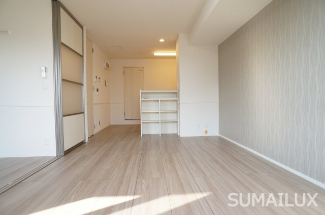 熊本市南区上ノ郷１丁目のアパートの居間・リビング