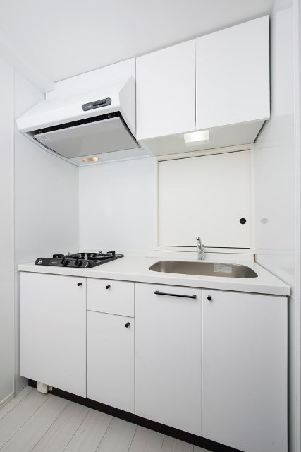 新品家具付きマンション博多駅前3(KaGood福岡)のキッチン