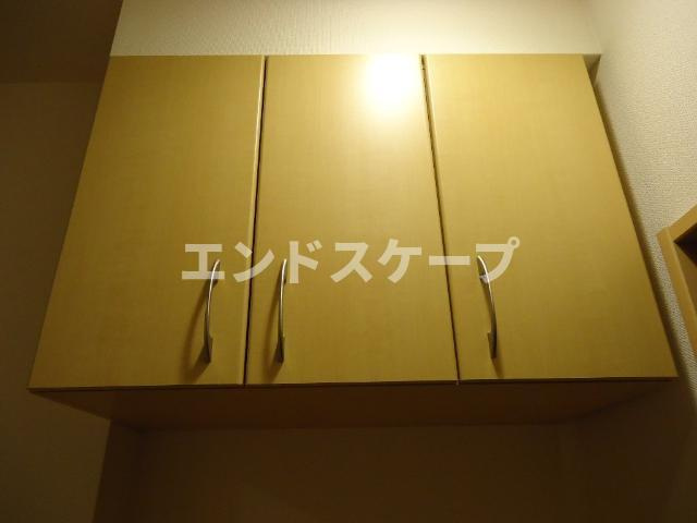 クレイン　コートの収納|玄関収納上部
高崎、前橋のお部屋探しはエンドスケープまで！お客様の理想お聞かせ下さい♪