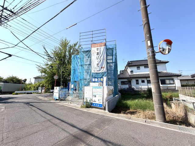 越谷市三野宮第２　１号棟新築戸建の外観|しっかりと接合された柱と梁の構造体。完成時には見えなくなる構造躯体の丁寧な施工をご覧ください。