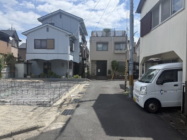 大津市際川3丁目3期　新築戸建の前面道路含む現地写真