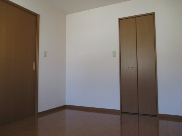 ラフィーネ二ツ屋の洋室|※類似部屋
