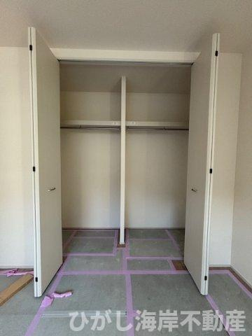 藤沢市羽鳥３丁目　新築戸建　全３棟の収納|10月8日撮影　建築中　各居室　収納スペース付き