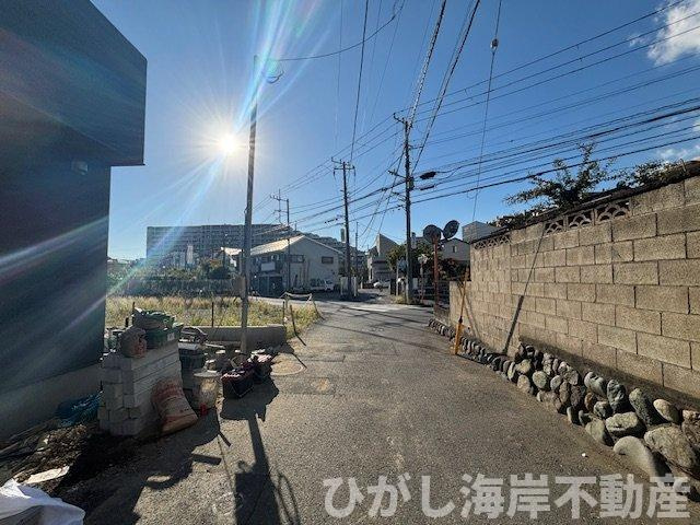 藤沢市羽鳥３丁目　新築戸建　全３棟の前面道路含む現地写真|10月8日撮影　建築中　前面道路