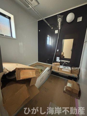 藤沢市羽鳥３丁目　新築戸建　全３棟の浴室|10月8日撮影　建築中　1坪タイプ　ユニットバス