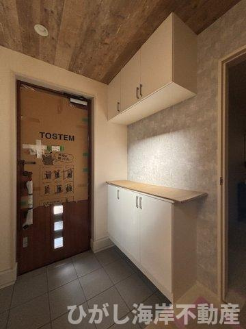 藤沢市羽鳥３丁目　新築戸建　全３棟の玄関|10月8日撮影　建築中　玄関