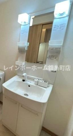 プルメリアの独立洗面台
