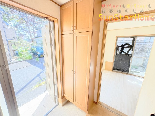 【サンスターホーム】青梅市柚木町1丁目　中古戸建の玄関