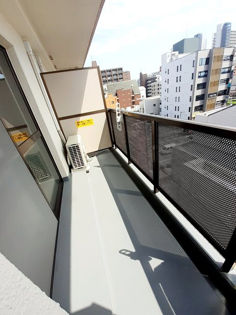エテルノ・スクウェア弐番館のバルコニー