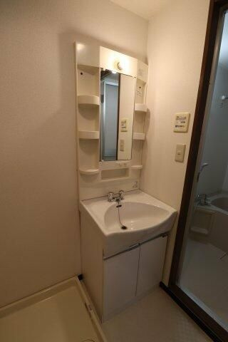 プレサージュの洗面所