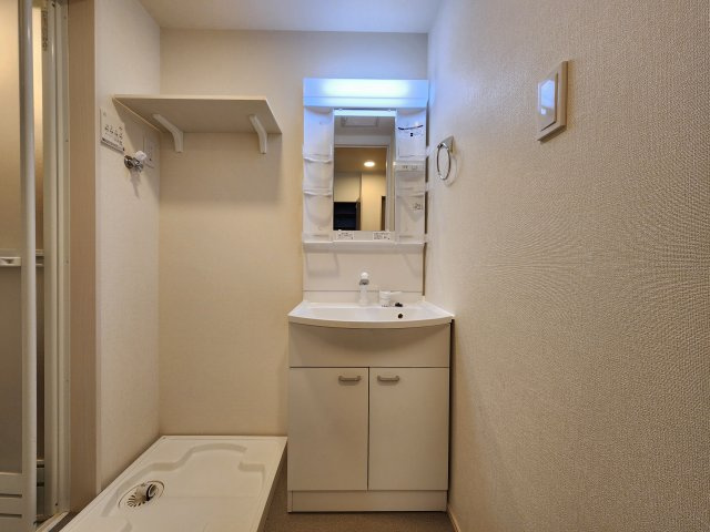 テラス新柴又Ⅱの独立洗面台