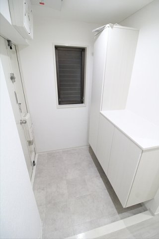【玄関】