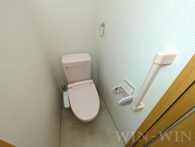 フローラ・リヴェールのトイレ|イメージ（同建物内別部屋の写真です）