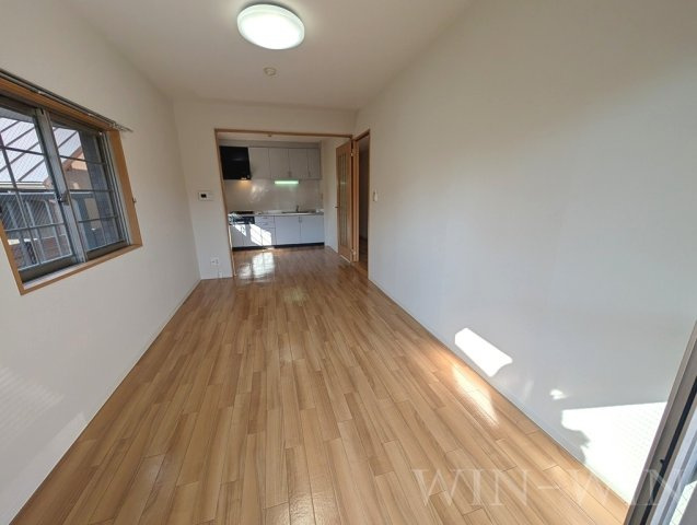 フローラ・リヴェールの居間・リビング|イメージ（同建物内別部屋の写真です）