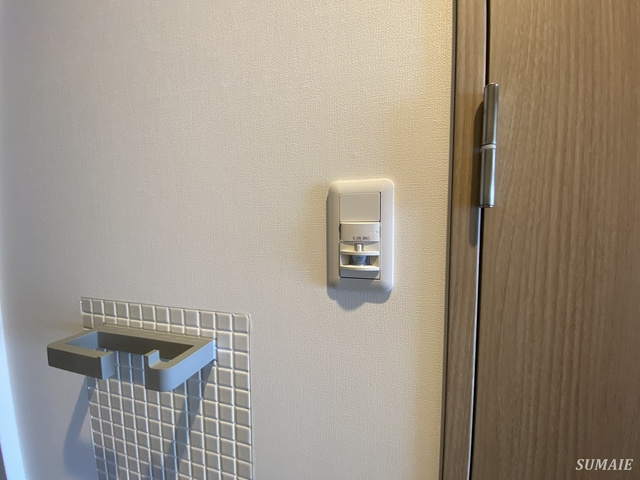 AXIS上小町のセキュリティ|玄関センサー照明