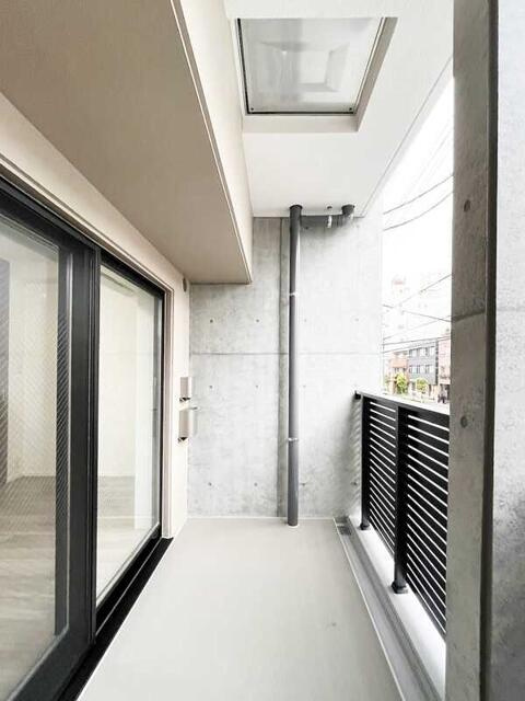 Ｓ－ＲＥＳＩＤＥＮＣＥ浅草ｄｉｖｅｒｓｅのバルコニー|バルコニー