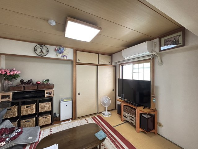 ユニライフ岸和田の和室