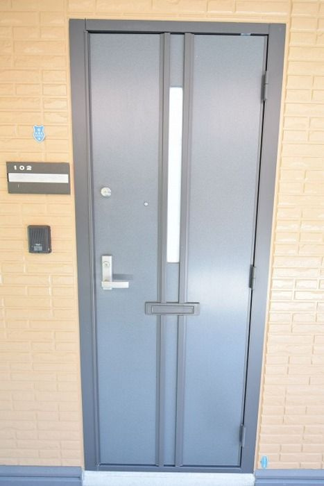 HITOMI　DORMITORYの玄関