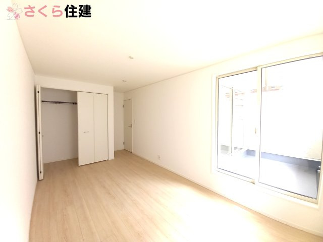 クレイドルガーデン宇都宮市桜　第3の洋室|バルコニーへの出入りが2部屋からできます