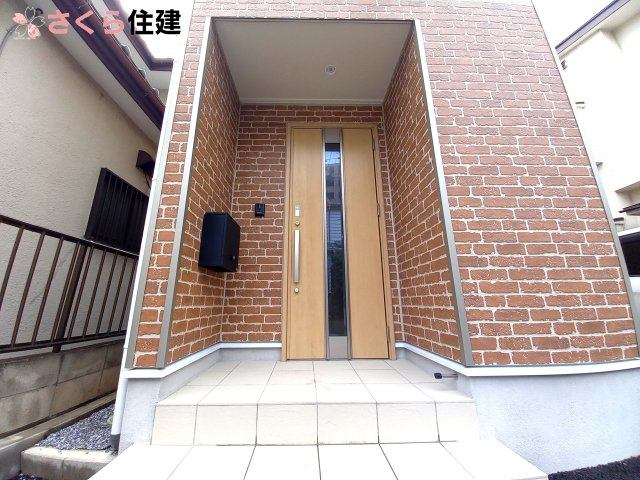 クレイドルガーデン宇都宮市桜　第3の玄関|屋根付き玄関です