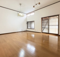 【居間・リビング】 | 久喜市本町1丁目　中古戸建