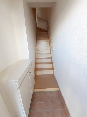 サンシャイン富田の玄関