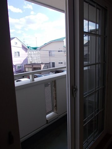 エレガンスフォーシーズンⅡのバルコニー