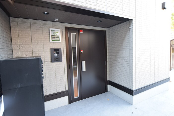 ブリランテ森南町のエントランス