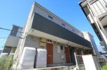 ヒルズ峰岡町B棟の外観