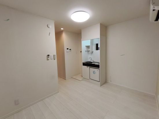 ヒルズ峰岡町B棟の寝室