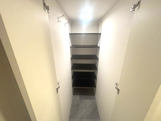 セレニテ西元町アリエの収納