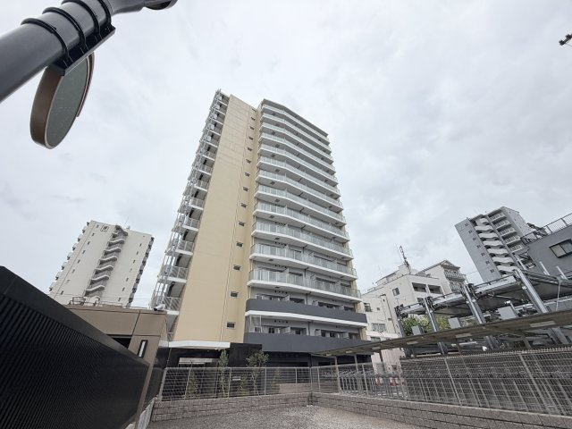 セレニテ西元町アリエの外観