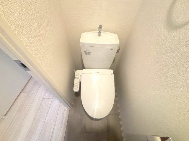 セレニテ西元町アリエのトイレ