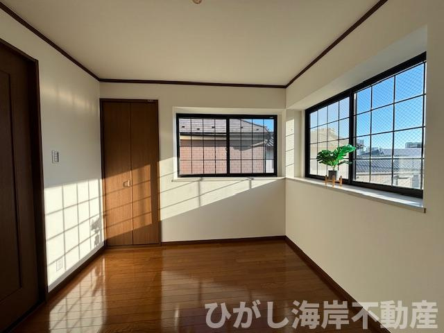 藤沢市羽鳥１丁目　中古戸建の洋室|新規リフォーム完了！　5.2帖　洋室