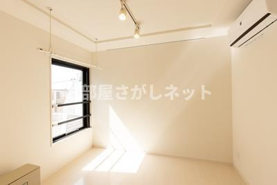 B．G．Grand代々木上原【おとり物件なし】の居間・リビング