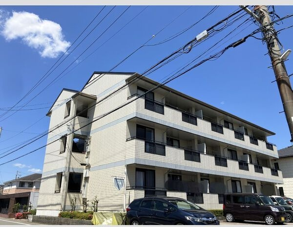 コアロード戸崎の外観