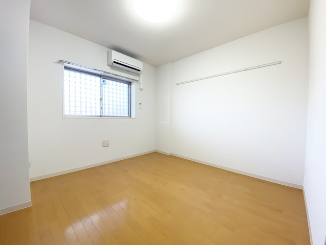 アリエさいたま新都心の寝室|オールフローリングのお部屋です！