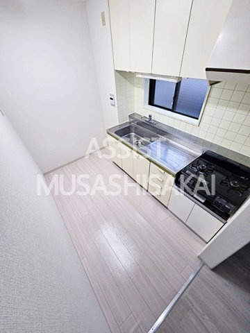 プランドール小金井の玄関|室内写真：設備同仕様の参考写真です
