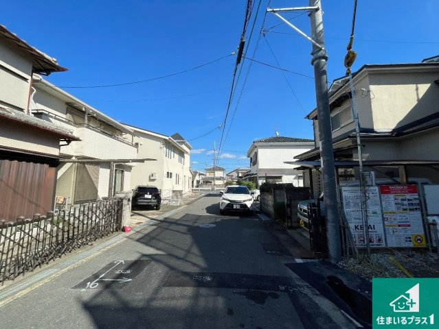 城陽市寺田今堀　第2期　新築一戸建ての前面道路含む現地写真|周辺は落ち着いた街並みの住宅地！子育てがしやすい住環境です！まだ未完成ですが、現地でしかわからない事もございます。是非一度ご覧ください。
