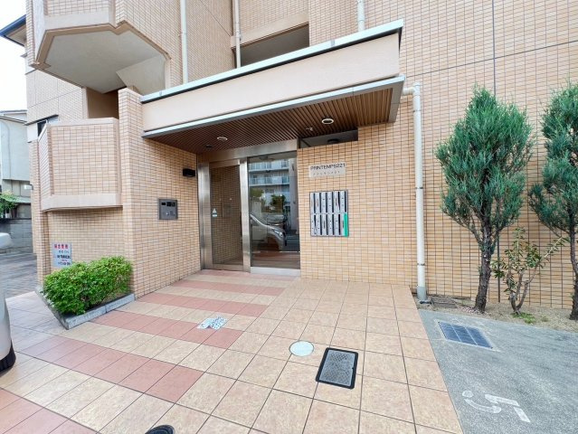 プランタン221のエントランス