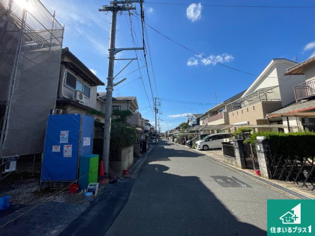 城陽市寺田今堀　第2期　新築一戸建ての前面道路含む現地写真|現在の進捗状況です！順調に作業進行中、完成が待ち遠しいです！詳細の間取り等、お気軽にお問い合わせください！
