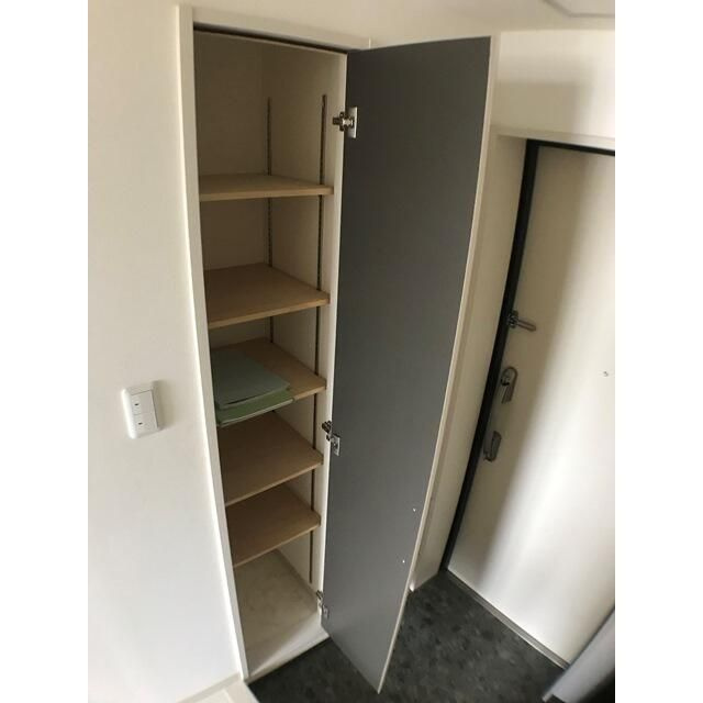 礎（いしずえ）の玄関