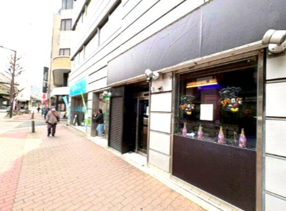 岸本第５ビル店舗の外観