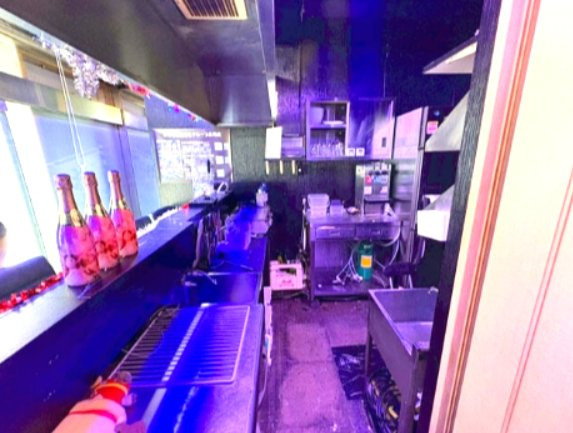 岸本第５ビル店舗の内装