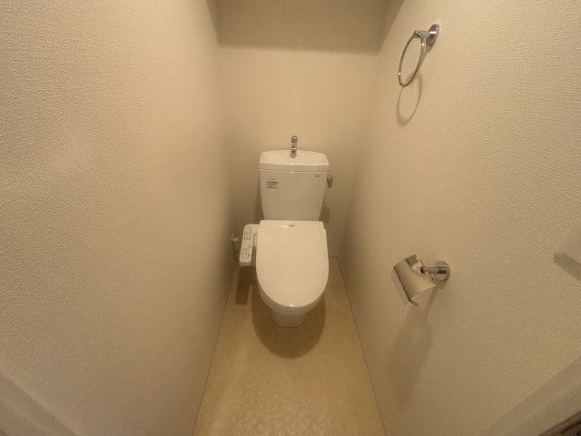 セレニテ西元町アリエのトイレ