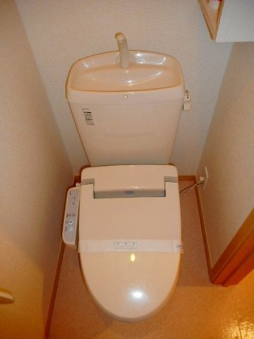 ＮＯＮ　ＮＯＮのトイレ