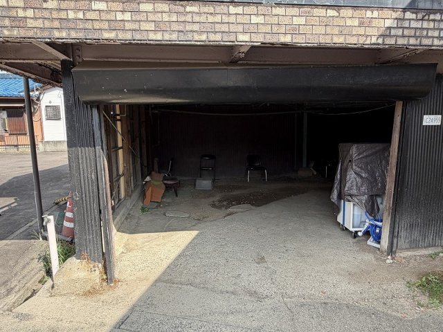 各務原市川島松原町の駐車場